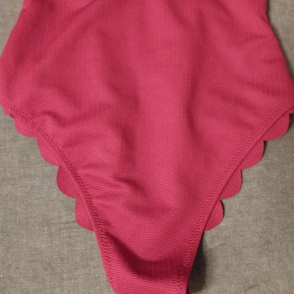 CUPSHE BATHING SUIT - Picture 8 of 8